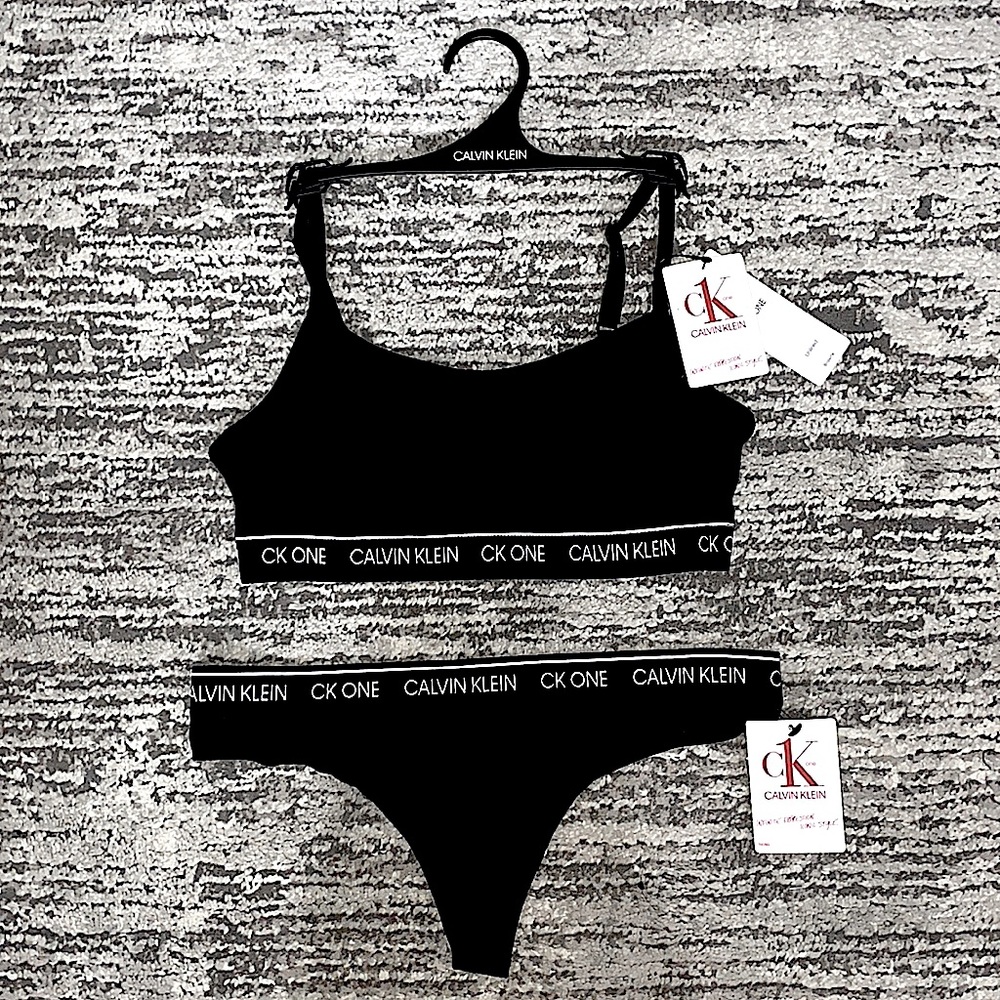 NWT CALVIN KLEIN BRALETTE AND THONG SET